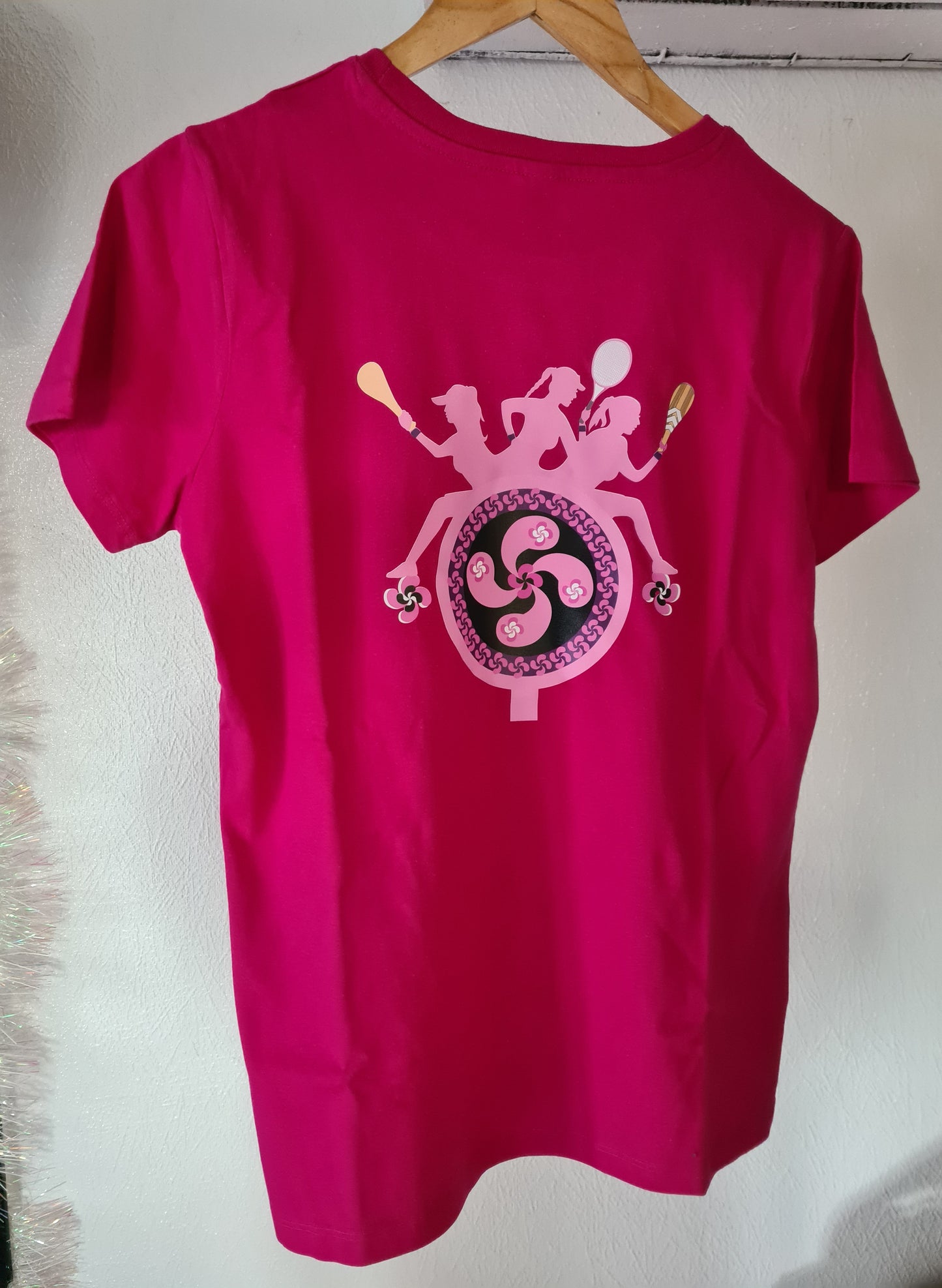 Pink October tshirt "3 funny Neska"